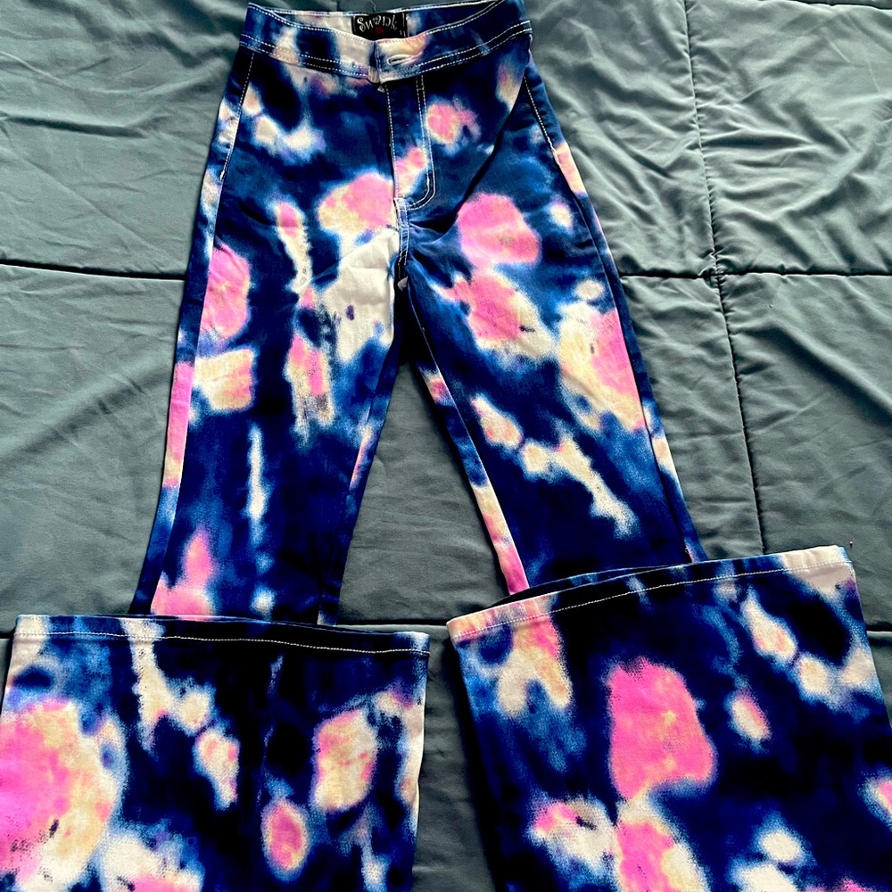 Flare leg skinny jeans